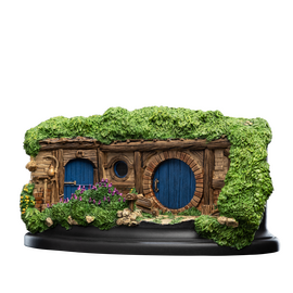 Фигурка в виде домика The Hobbit Trilogy Hobbit Hole 33 Lakeside Environment