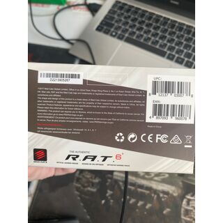 437607