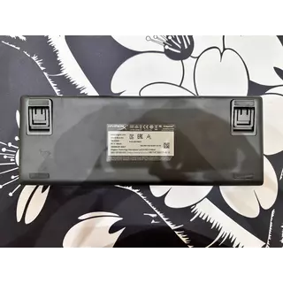 891494