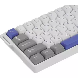 979816