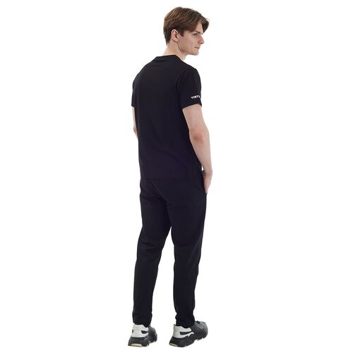 62980