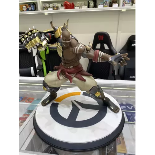 568606