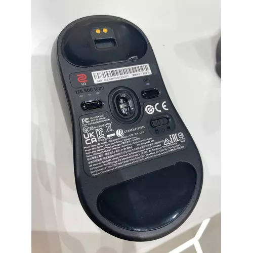 374877