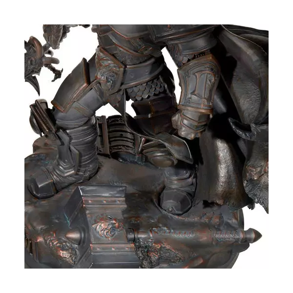 726890
