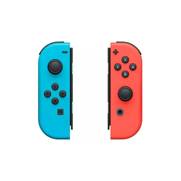 843697