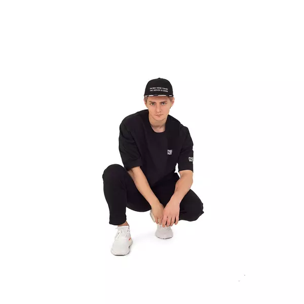 564469